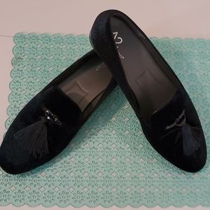 A2 Aerosoles tapestry flats
